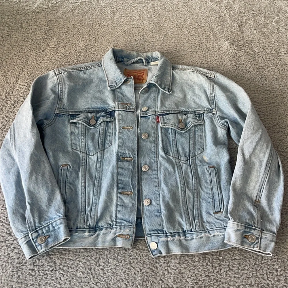 Levis Jacket Women XS Denim Blue Jean Coat Faded Light Wash size S